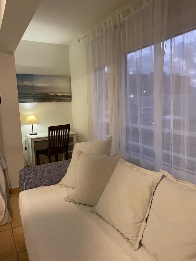 Apartment My Ocean !!! Breathtaking Location, Steps To The Ocean, Spacious Sea View, Fully Equipped And Well-furnished With Private Entrance And High-speed Fiber Optic Internet *