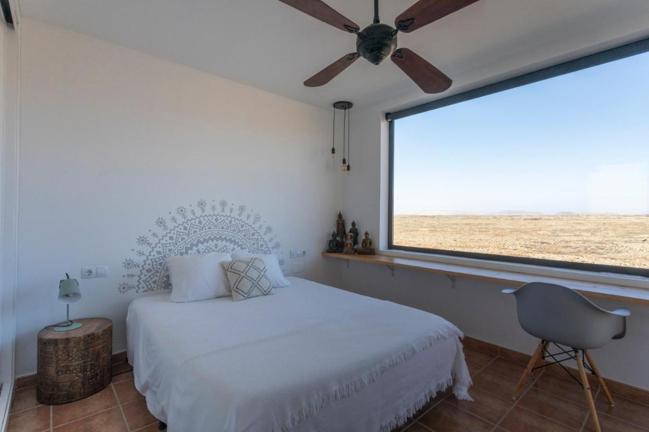 Calderon Hondo. Design , Views And Pool Lajares-corralejo Villa