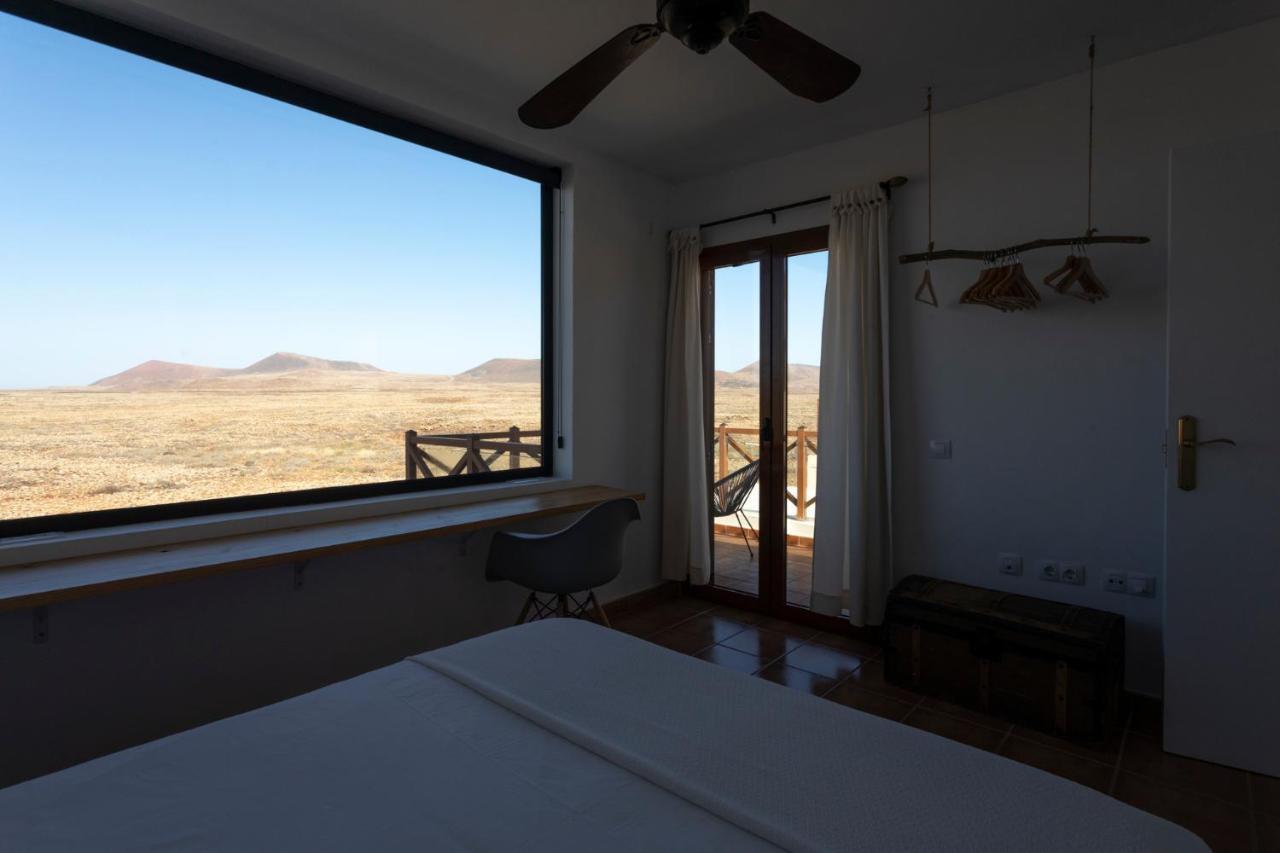 Calderon Hondo. Design , Views And Pool Lajares-corralejo