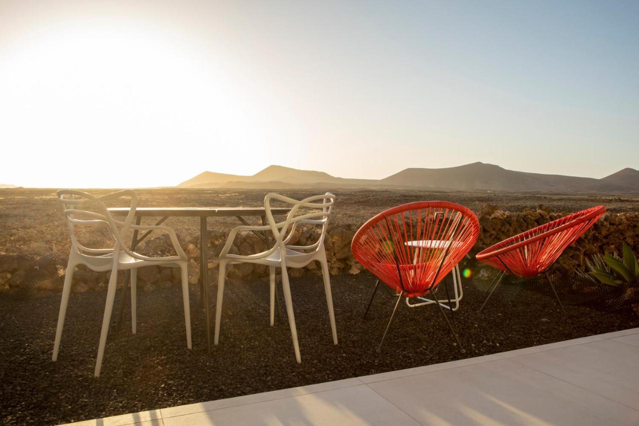 Calderon Hondo. Design , Views And Pool Lajares-corralejo Villa