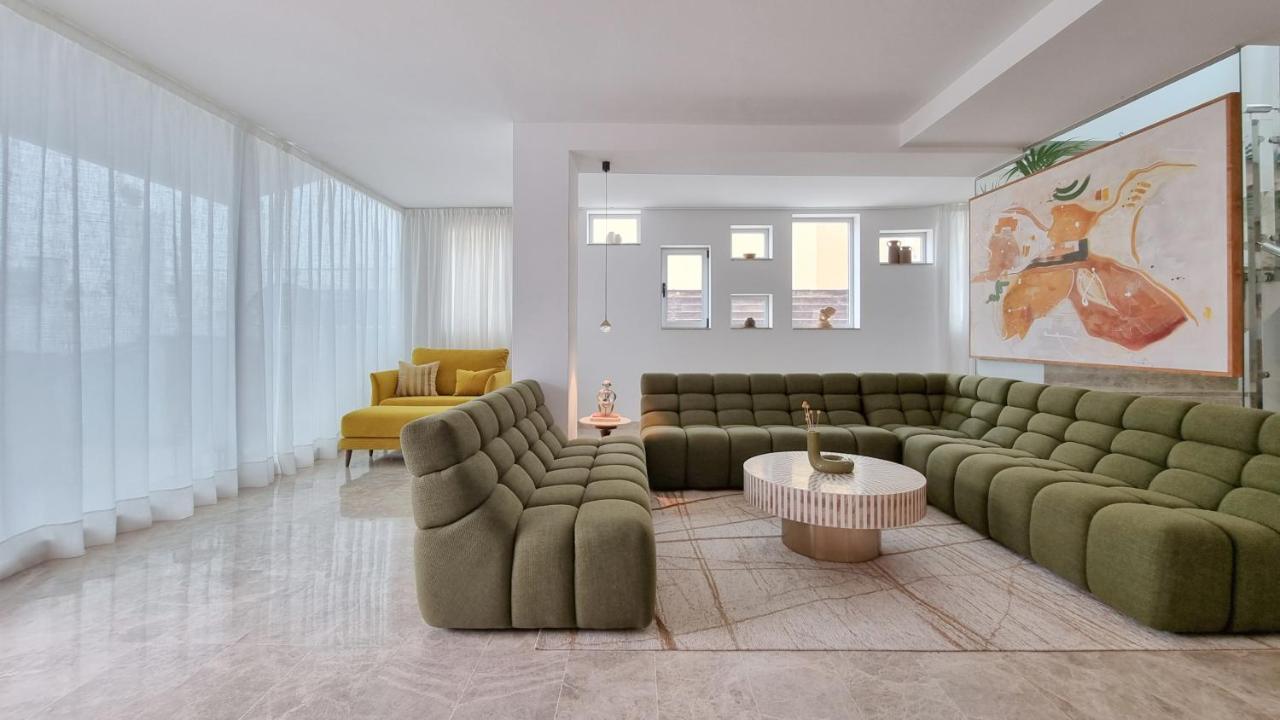 The Moss - Luxury In Near The Corralejo