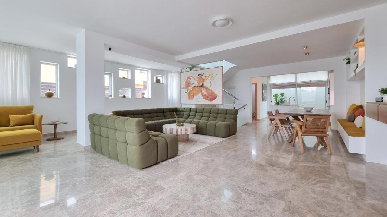 The Moss - Luxury In Near The