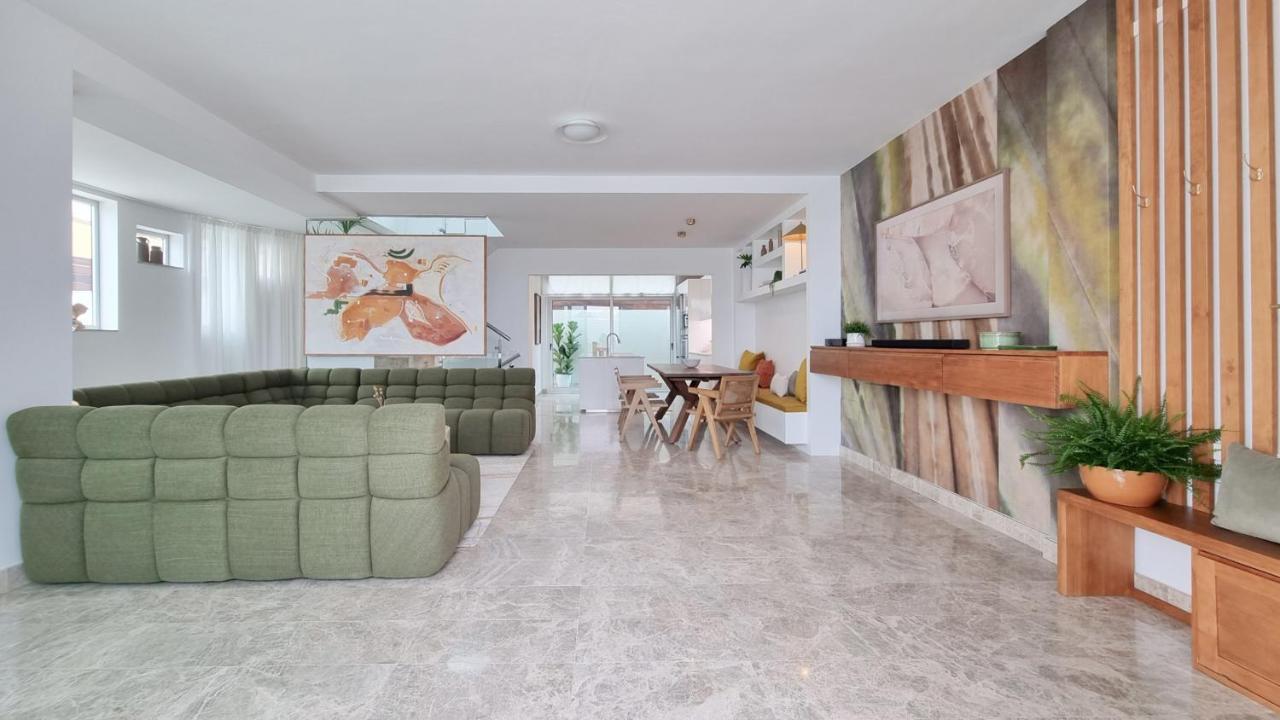 The Moss - Luxury In Near The Corralejo