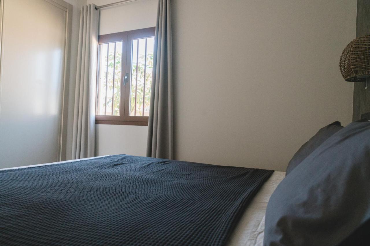 Moderne Met Verwarmd Zwembad In