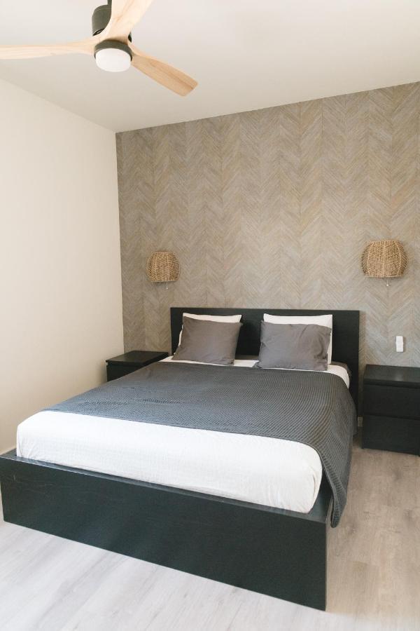Moderne Met Verwarmd Zwembad In Villa *