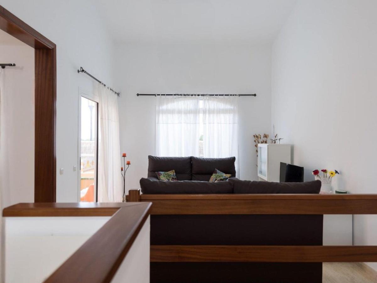 In With Shared Pool And Close To The Beaches Corralejo