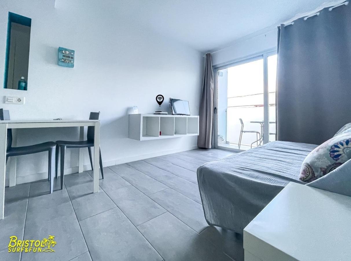 B-rent Bristol Surf & Fun Corralejo