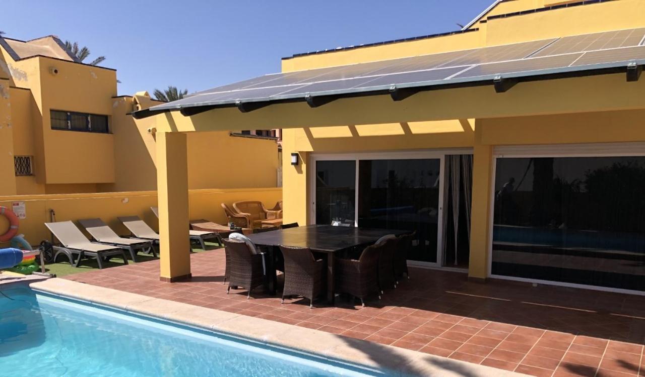 Mariposas Villa *