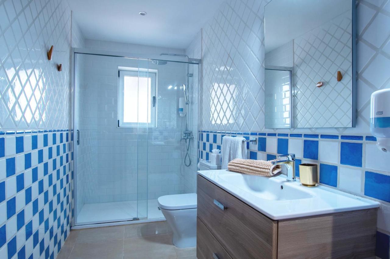 Helene Holidays - Boutique Hotel