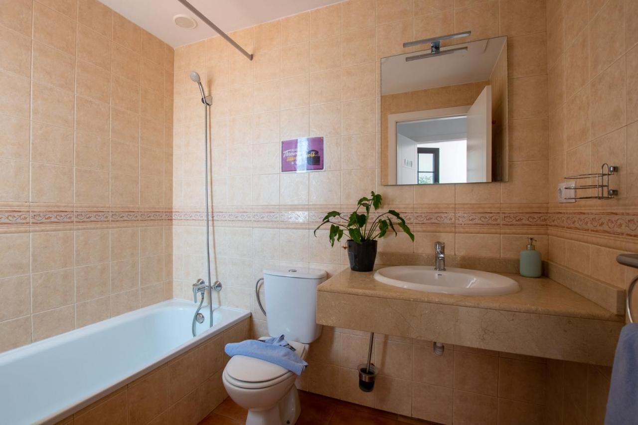 Guest house Surf Riders Fuerteventura 2*