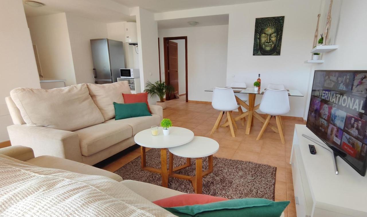 Apartment Tres Islas - 70 M2 Private Terrace *