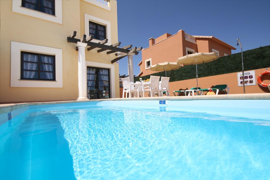 Holiday Vista Villa *