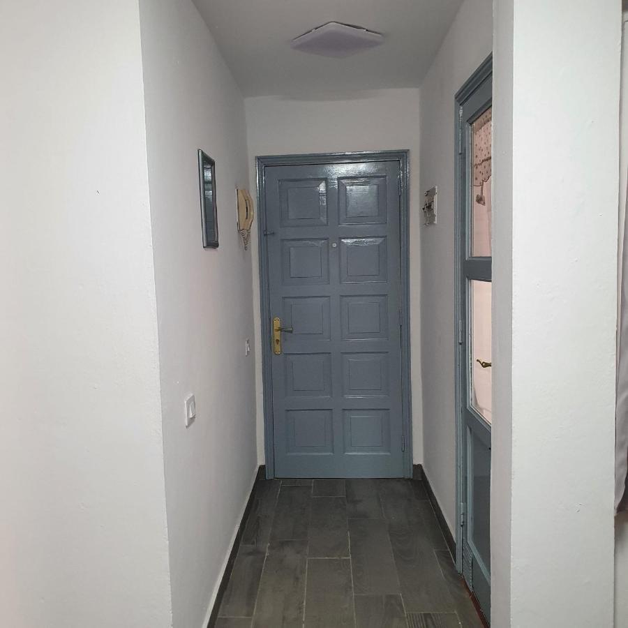 El Corralito Apartment *