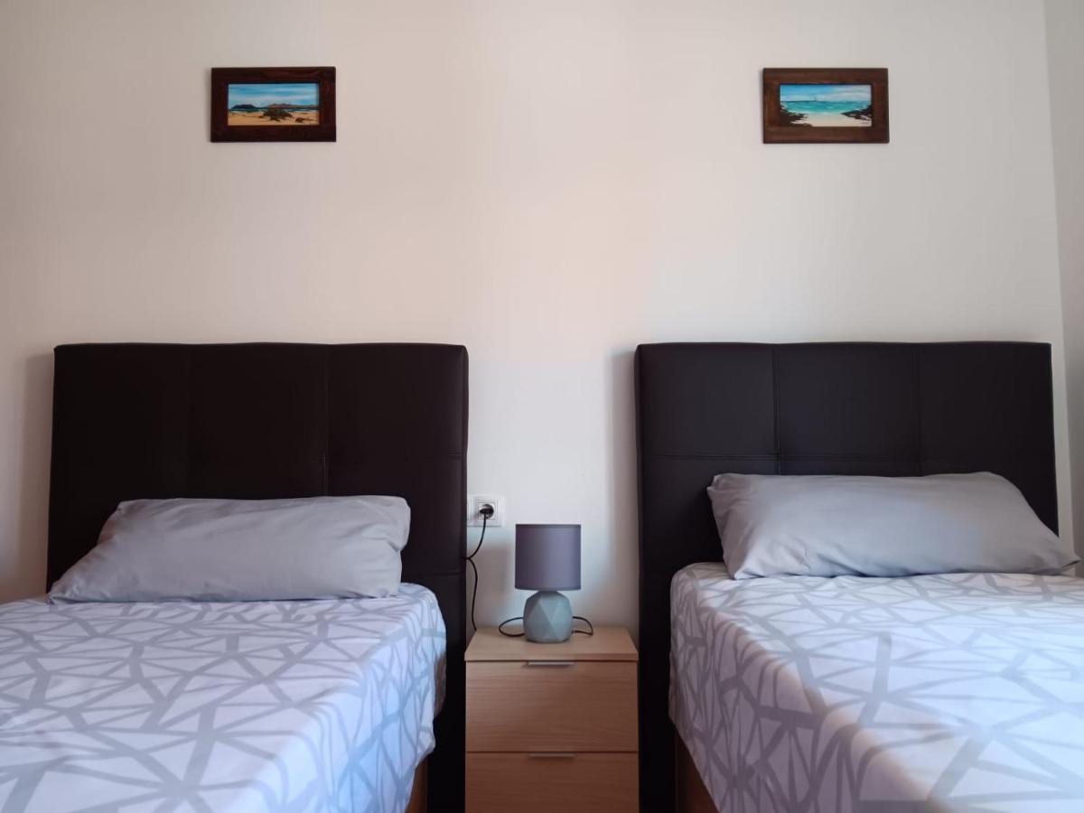 Apartamento Brisas Fuerteventura: Optic Fiber,solarium,bbq Corralejo