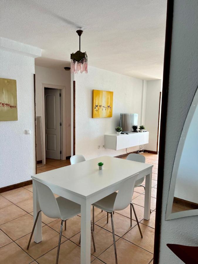 By The Sea Apartment *