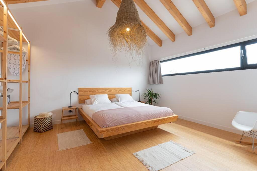 Loft In *