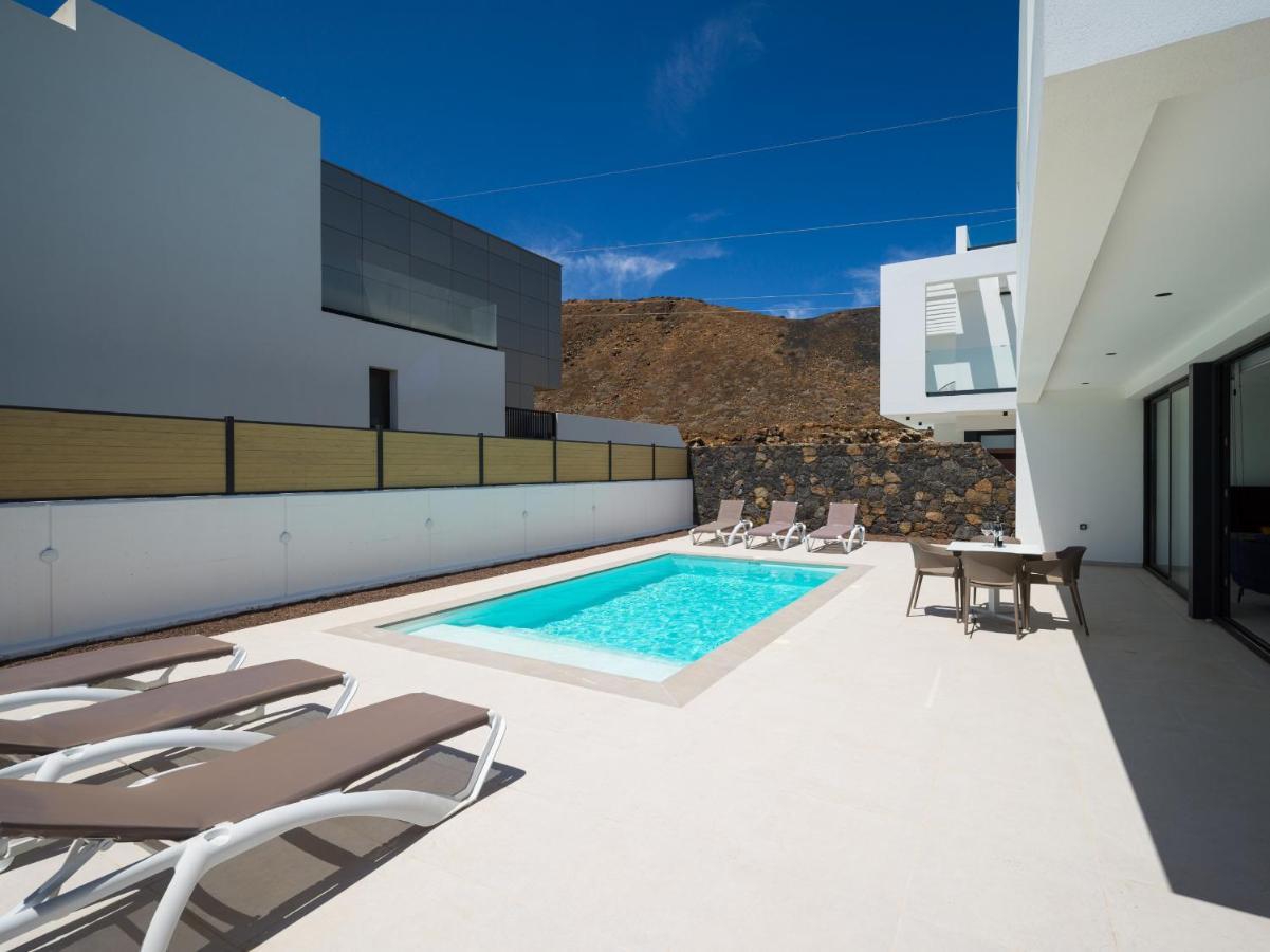 Calderas Deluxe Sea And Mountain Views And Private Pool Villa Corralejo