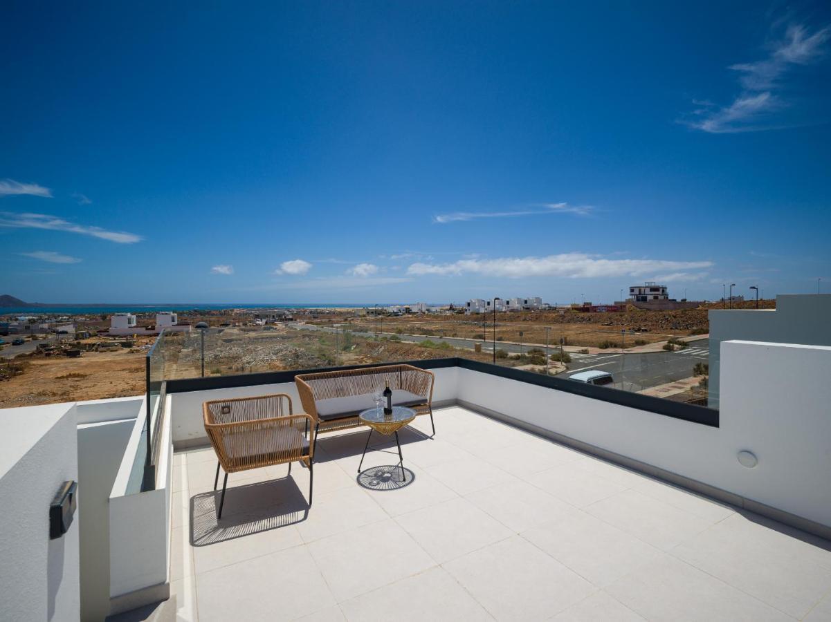 Calderas Deluxe Sea And Mountain Views And Private Pool Corralejo