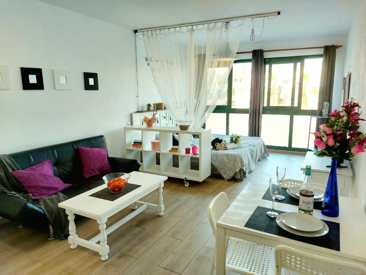 Estudios Center * Corralejo