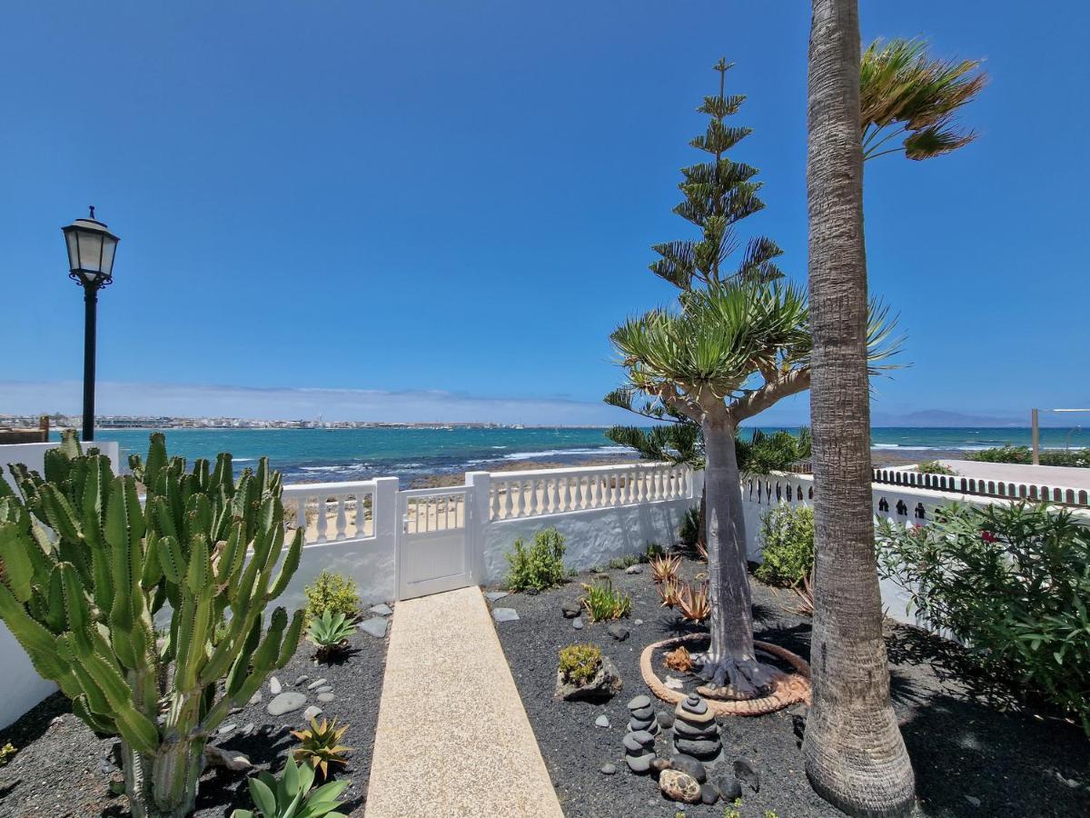 La Maja Beachfront Villa Corralejo