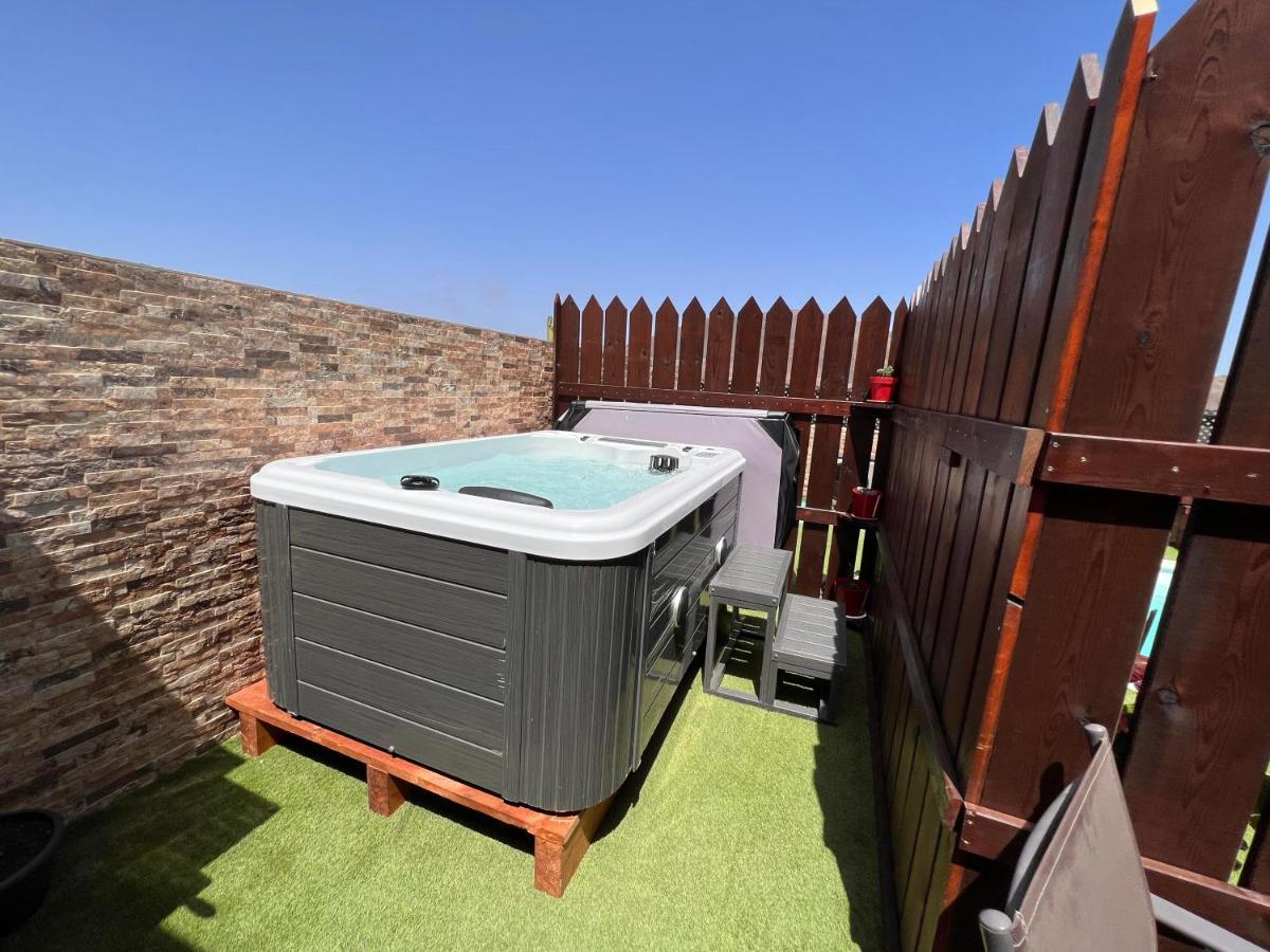 Apartment Estudio Agradable, Con Jacuzzi, Terraza Y Barbacoa, Totalmente Independiente