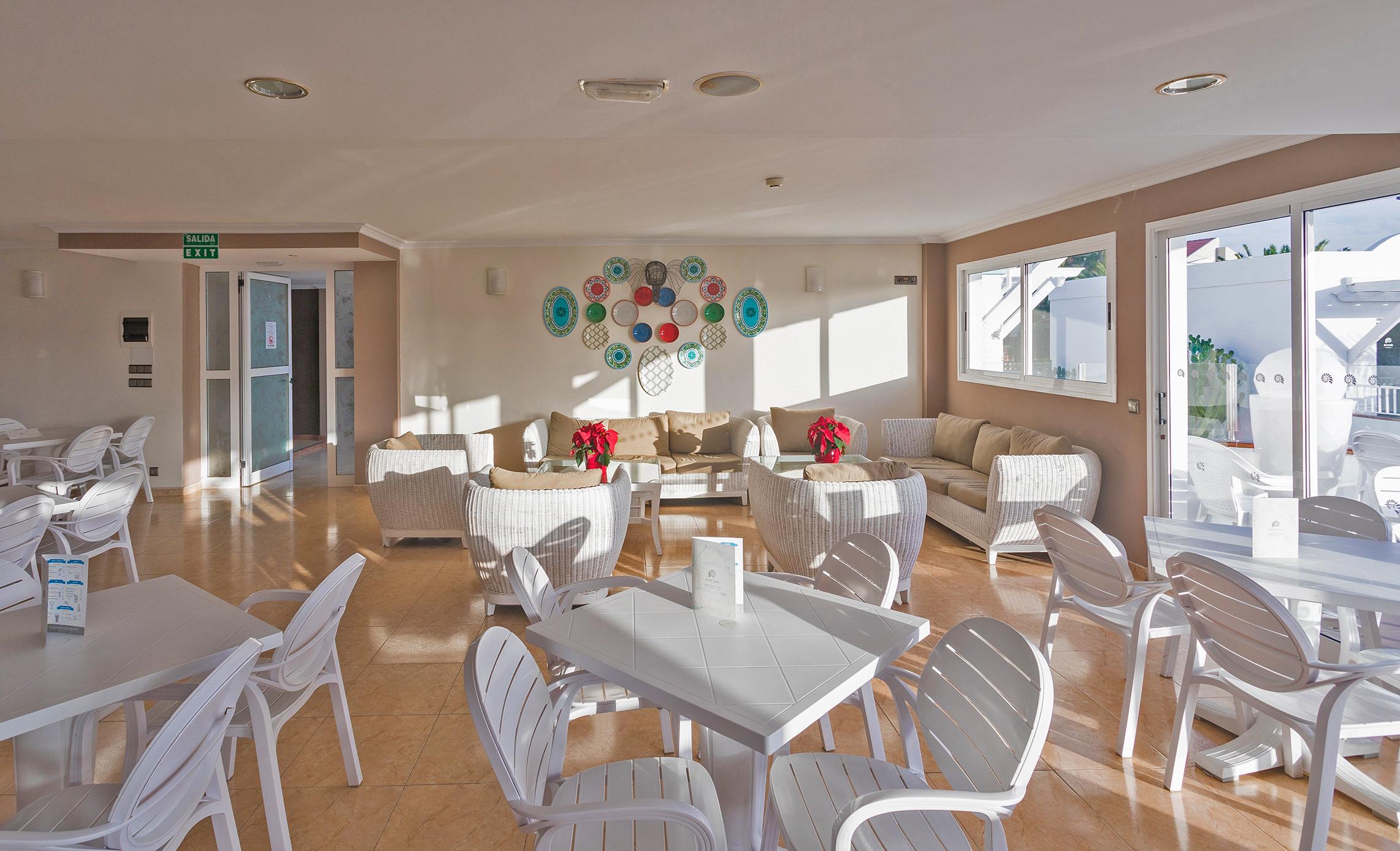 Arena Aparthotel