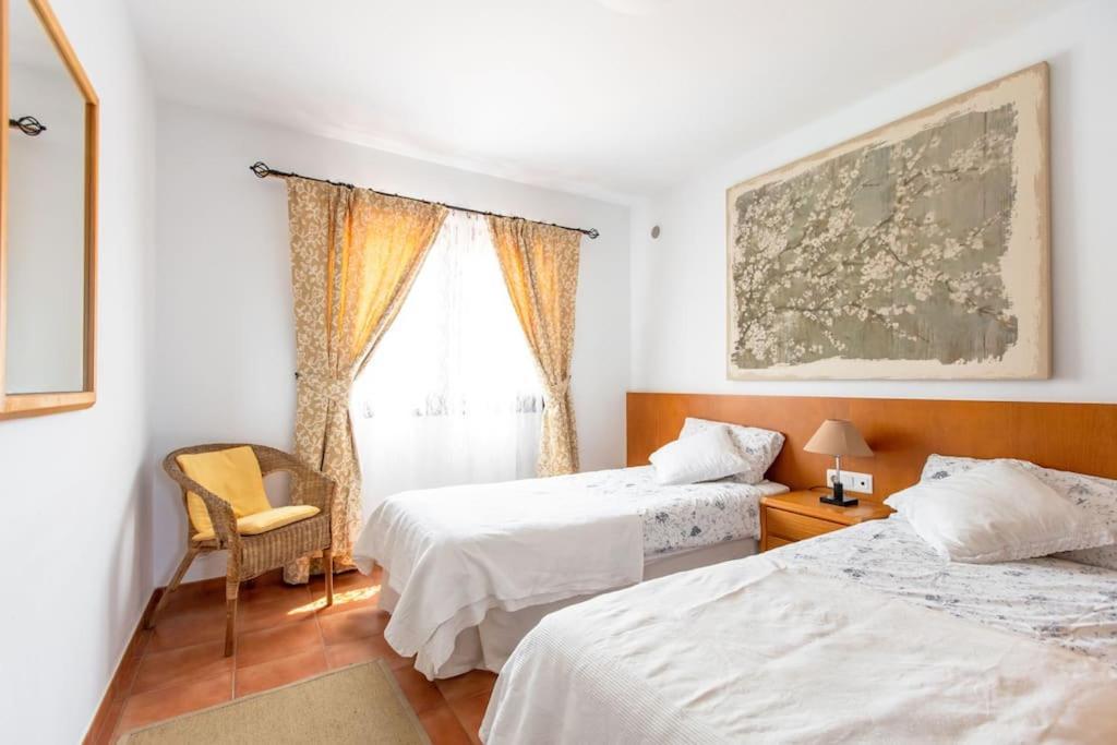 Villa Rustica -heated Pool & Garden Near The