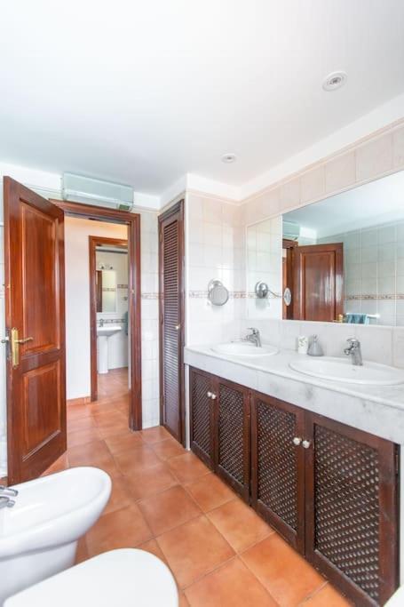 Rustica -heated Pool & Garden Near The Villa Corralejo