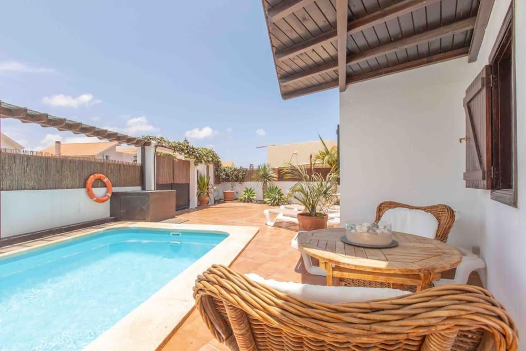 Rustica -heated Pool & Garden Near The Villa *