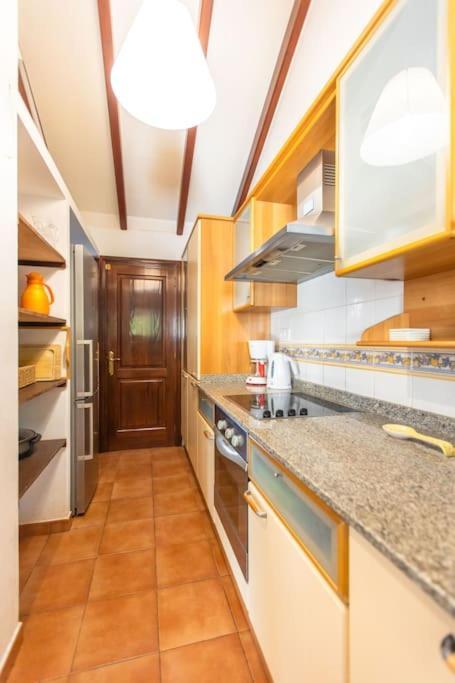Villa Rustica -heated Pool & Garden Near The