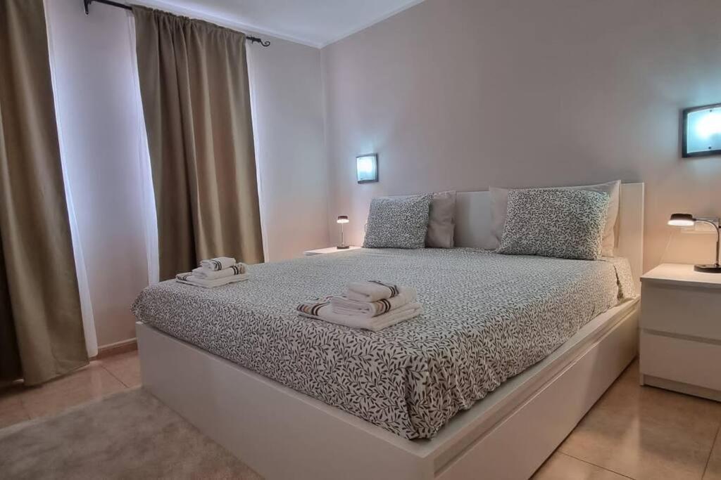 Bouganville Con Terrazza E Piscina Apartamento *