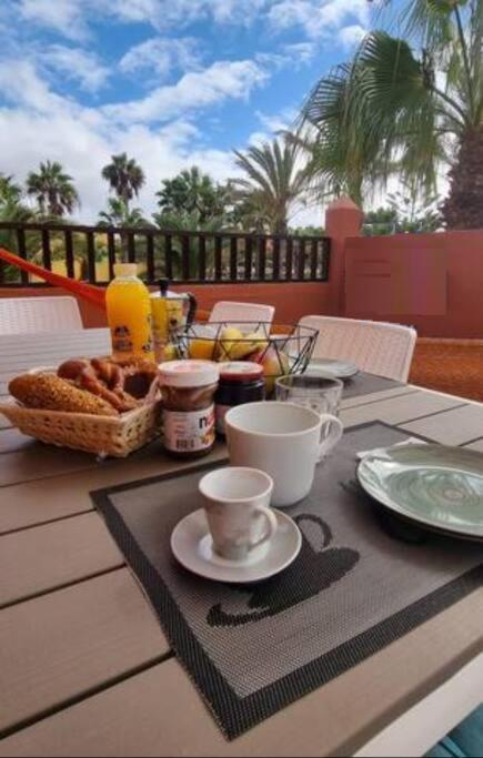 Bouganville Con Terrazza E Piscina *