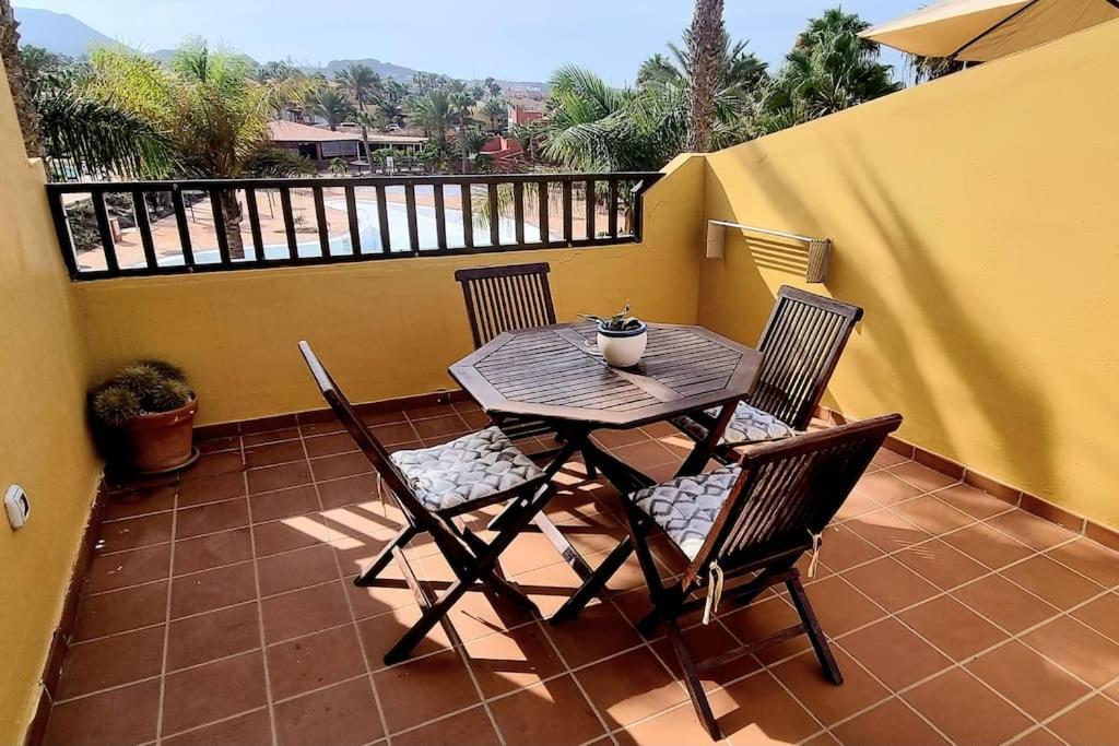 Frangipani Con Terrazza E Piscina Apartment