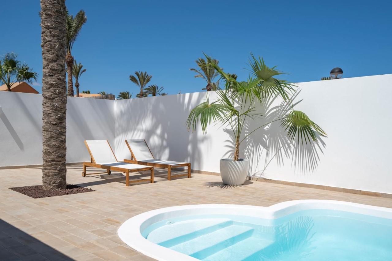 Tropico - Design House With Pool In Villa Corralejo
