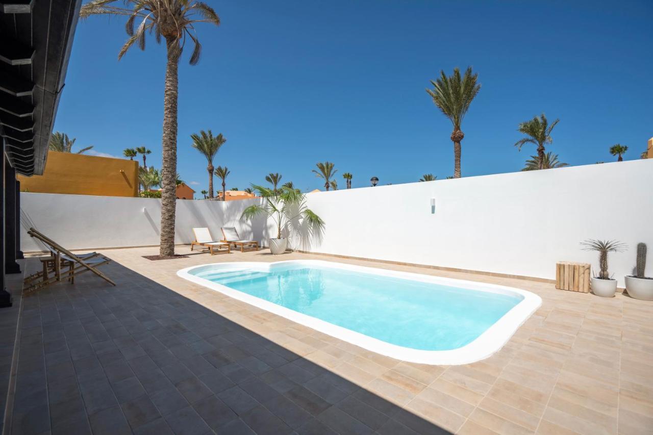 Tropico - Design House With Pool In Villa Corralejo