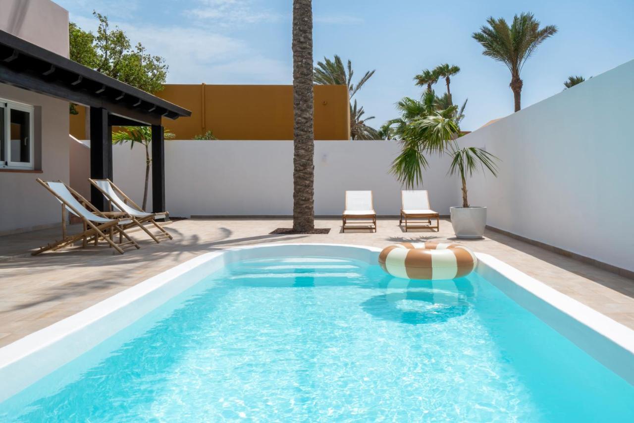 Tropico - Design House With Pool In *