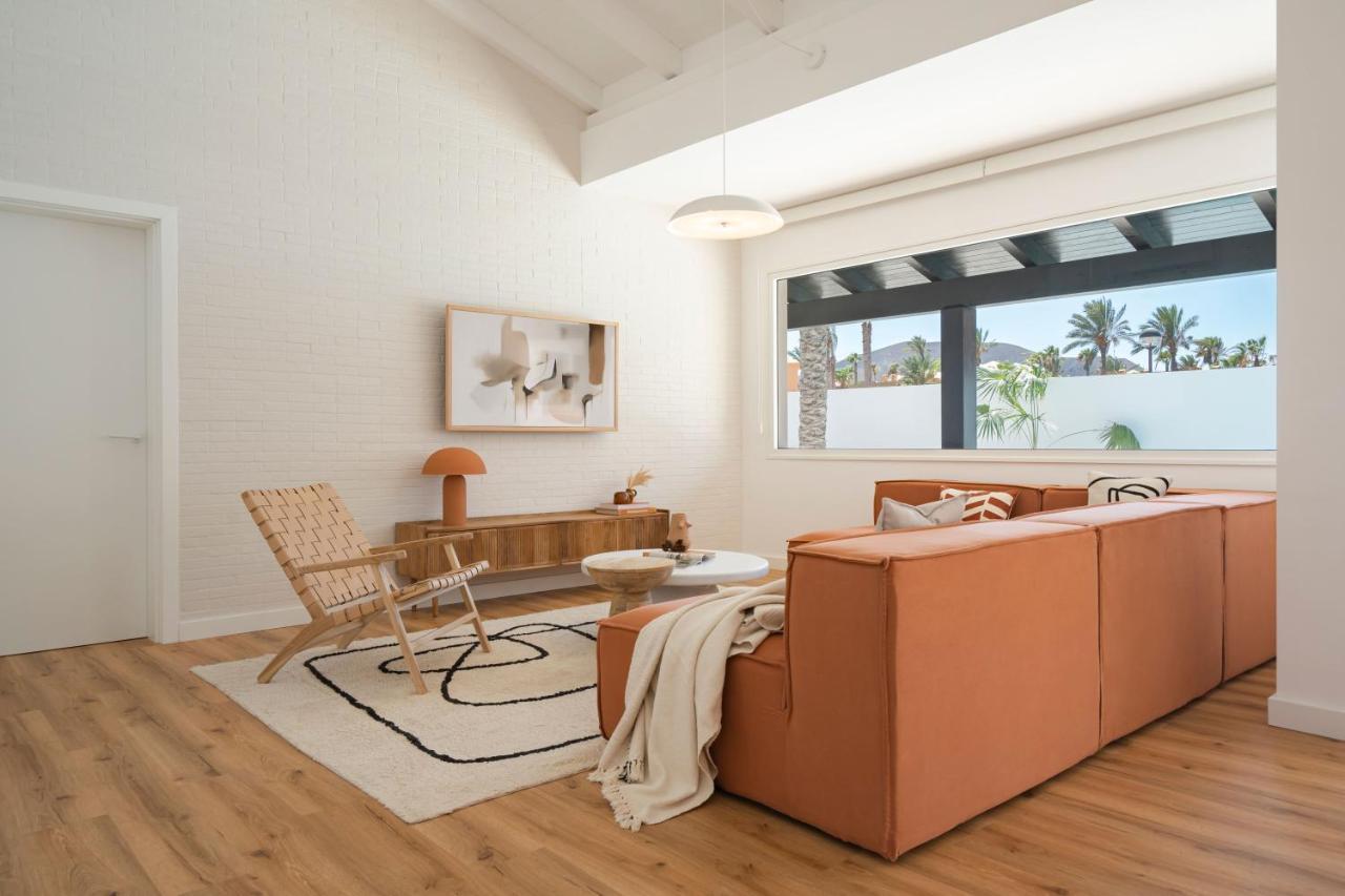 Villa Tropico - Design House With Pool In *