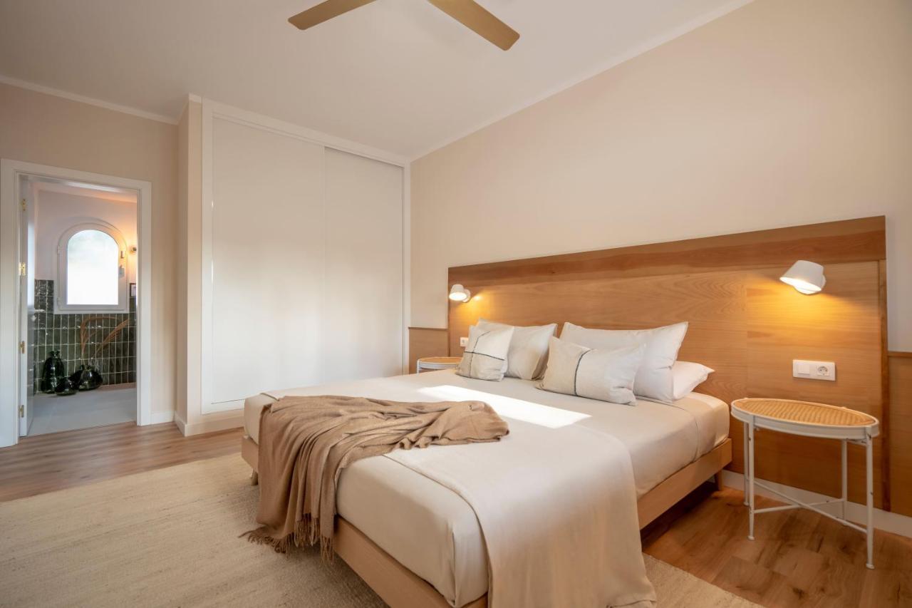 Villa Tropico - Design House With Pool In