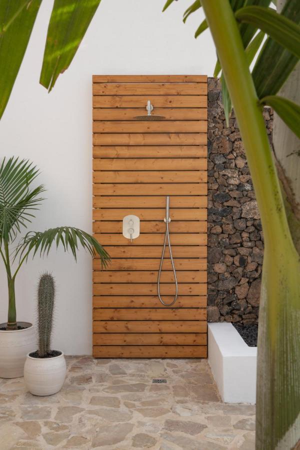 Noma - Design Space With Pool In Villa Corralejo