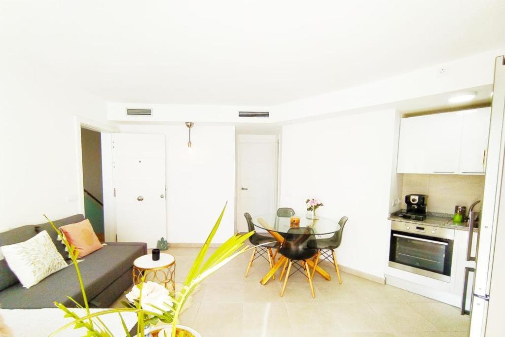 Lotus Apartment