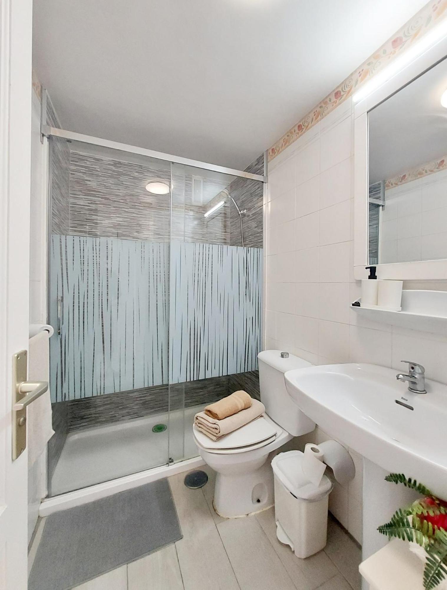 Apartment With Community Pool In *
