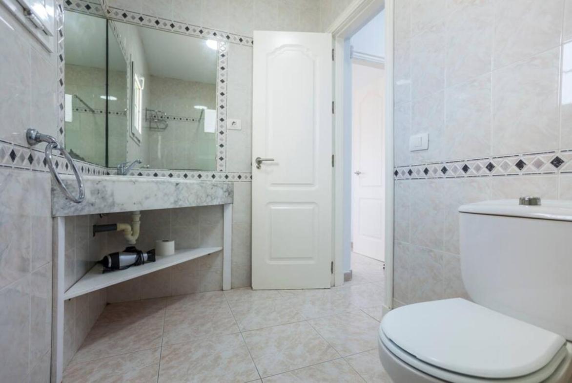 With Private Pool, Bbq, Wifi At Galera Villa