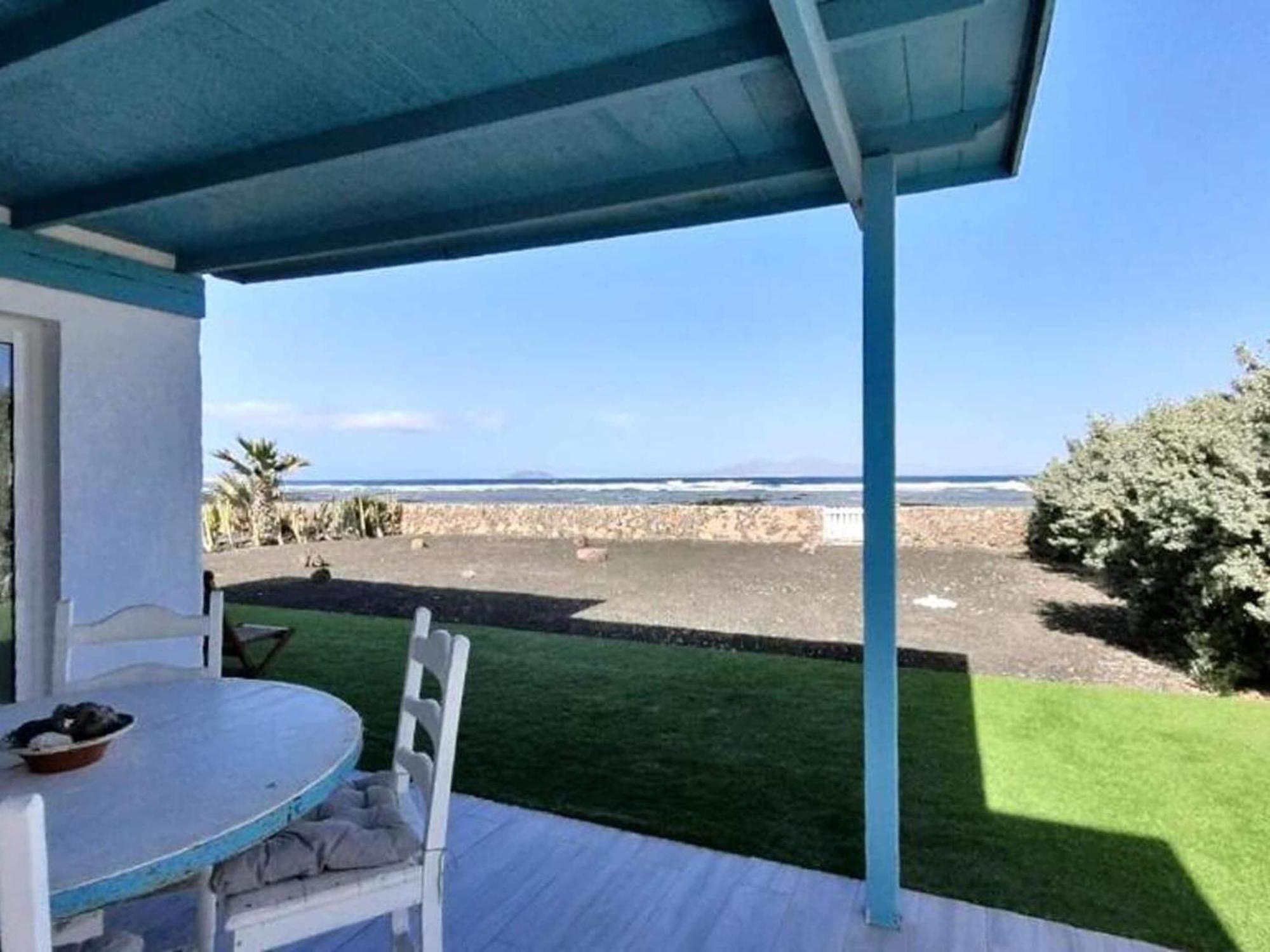 With Pool And Private Access To The Villa Corralejo