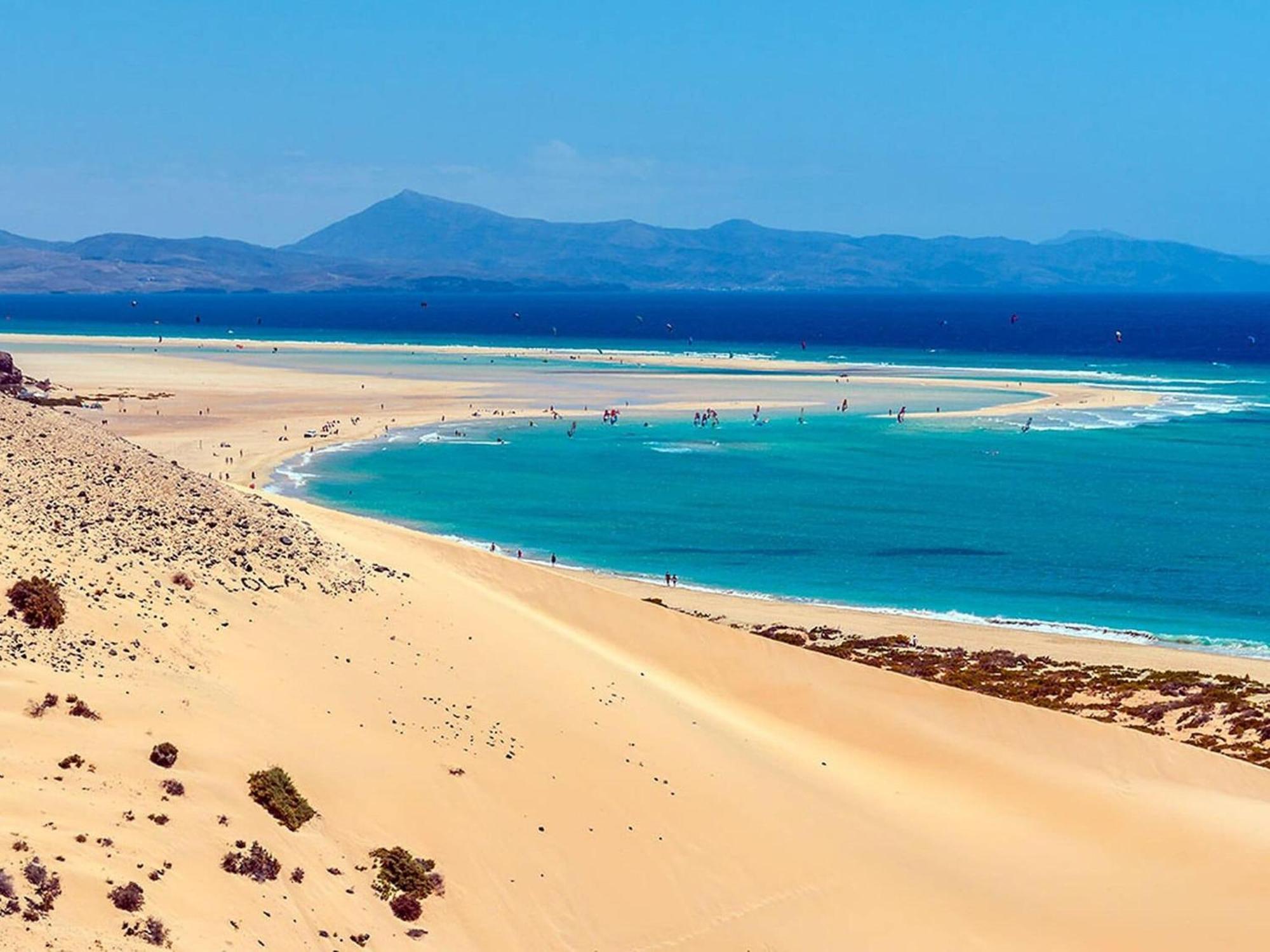 With Pool And Private Access To The Villa Corralejo