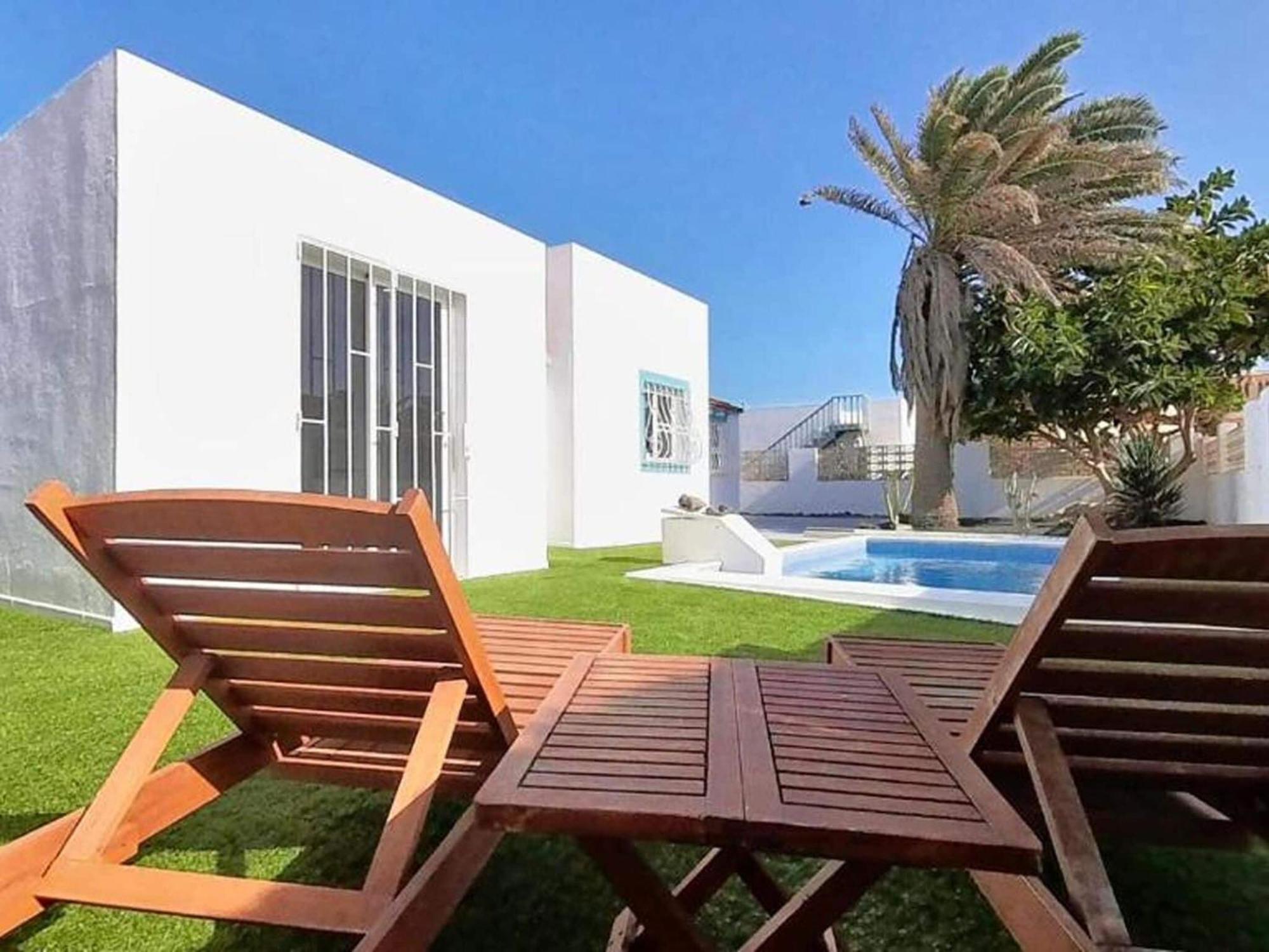 With Pool And Private Access To The Villa