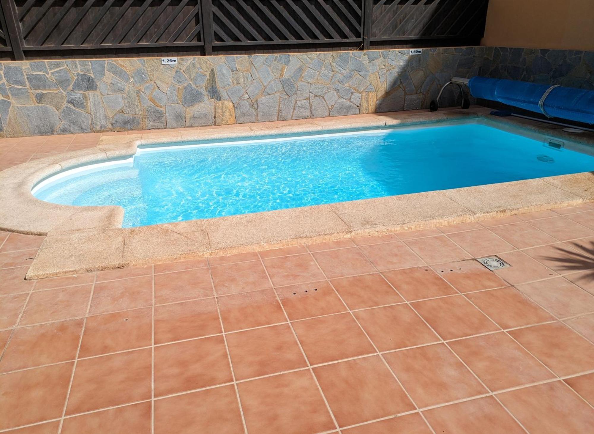 Luxury With Heated Pool In Villa *