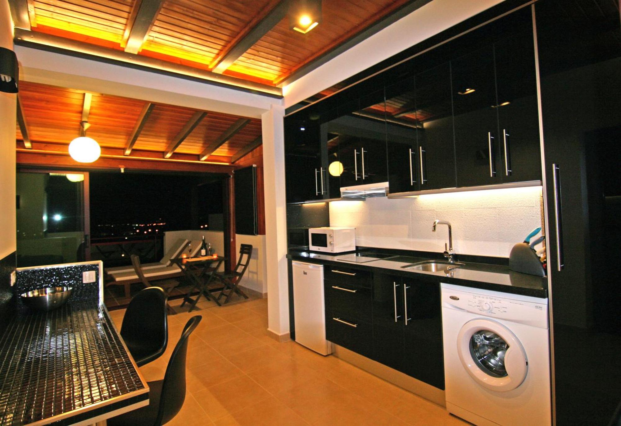 Crystalsuite. Beautiful Penthouse With Sea Views *