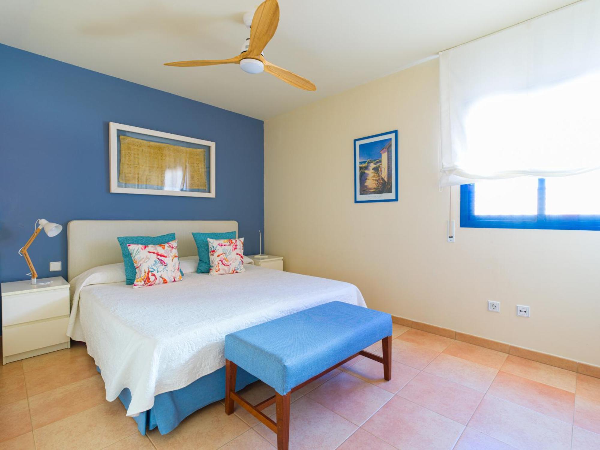 Long By Canariasgetaway Villa *