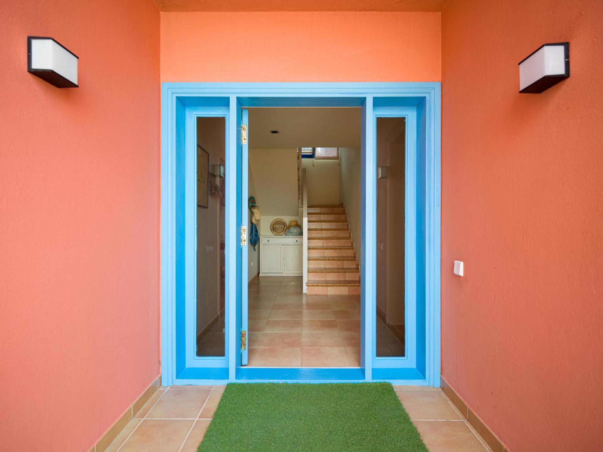 Long By Canariasgetaway Villa