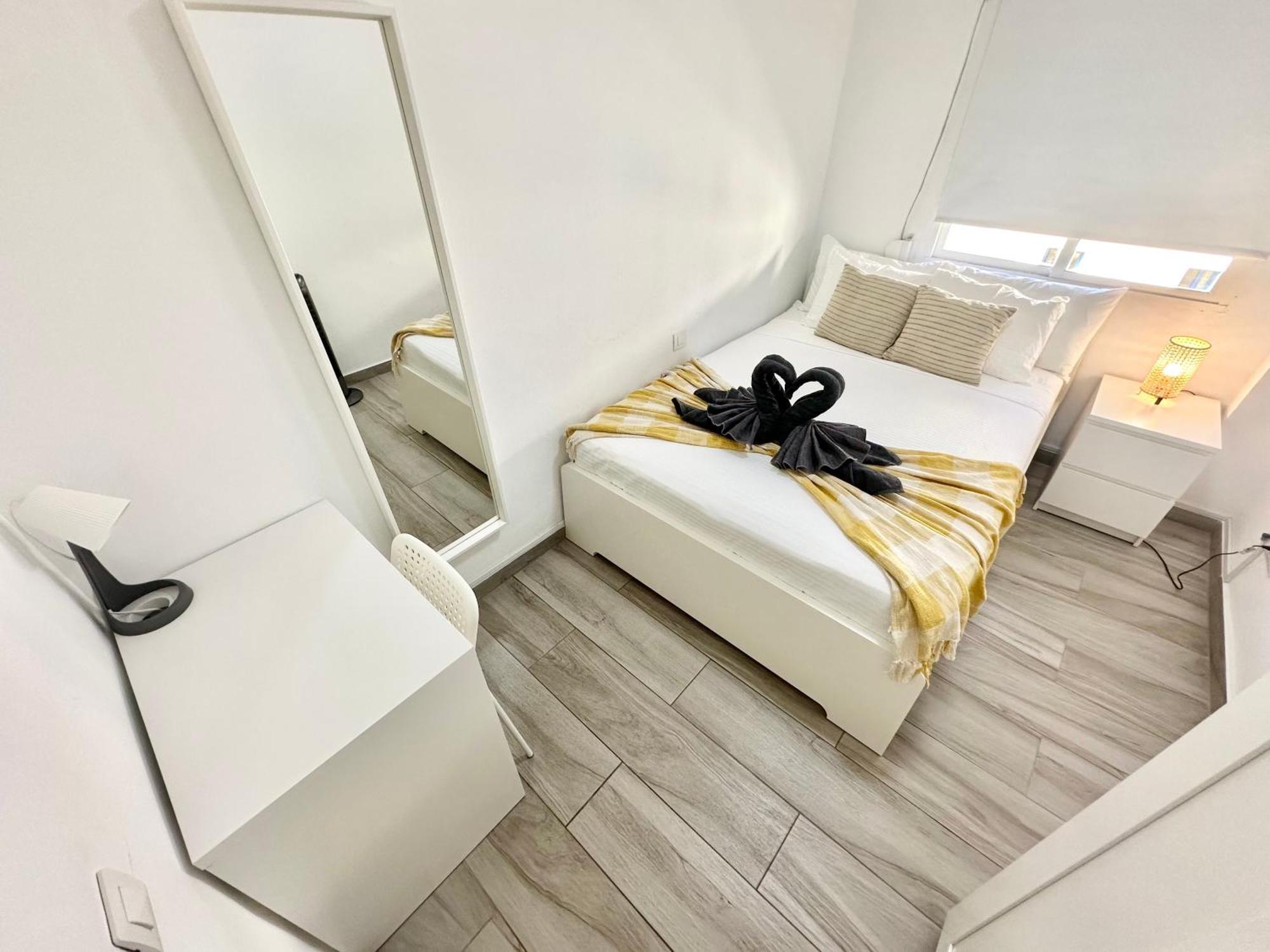 Apartment Mango Sorbet Super Central, 3 Desks, High Speed Internet, 3 Bedrooms And 2 Bathrooms Corralejo